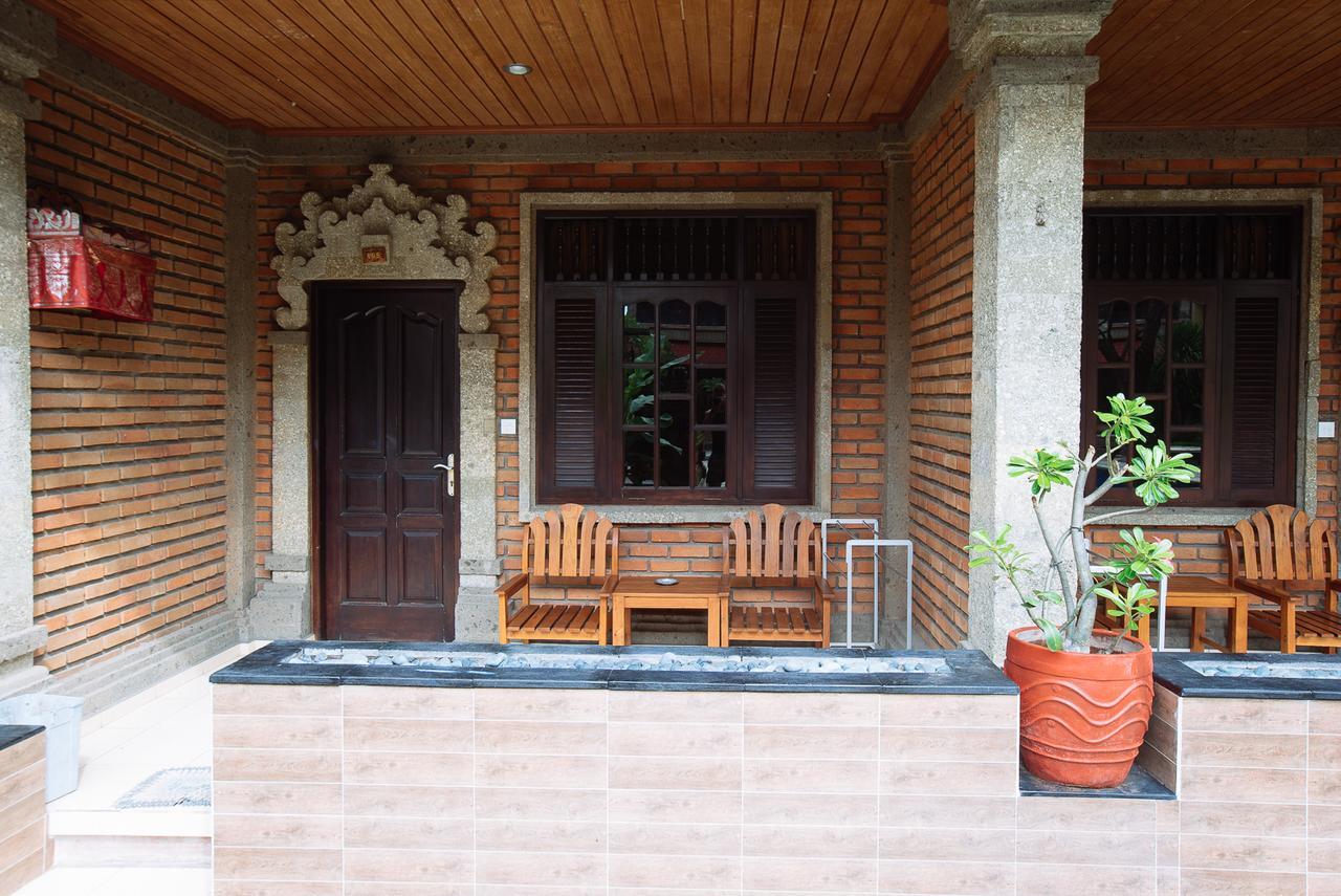 Tunjung Bali Inn Kuta Lombok Exterior foto